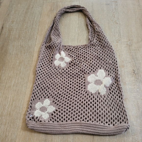 Boho Crochet Beach Tote Bag Flower Pattern - Picture 1 of 4